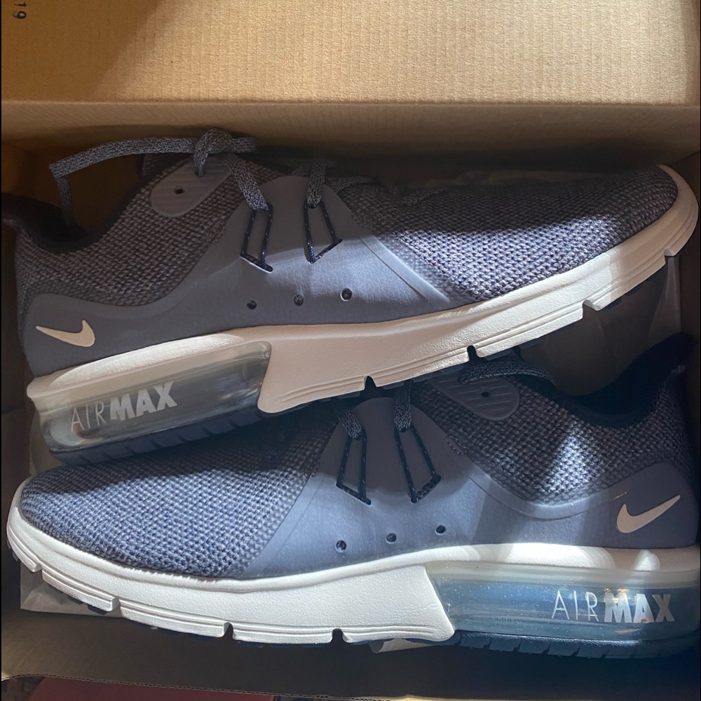 Nike AirMax Sequent 3 shoes